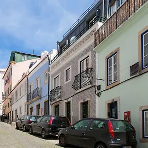 Exquisit Flat Right Apartment Lissabon