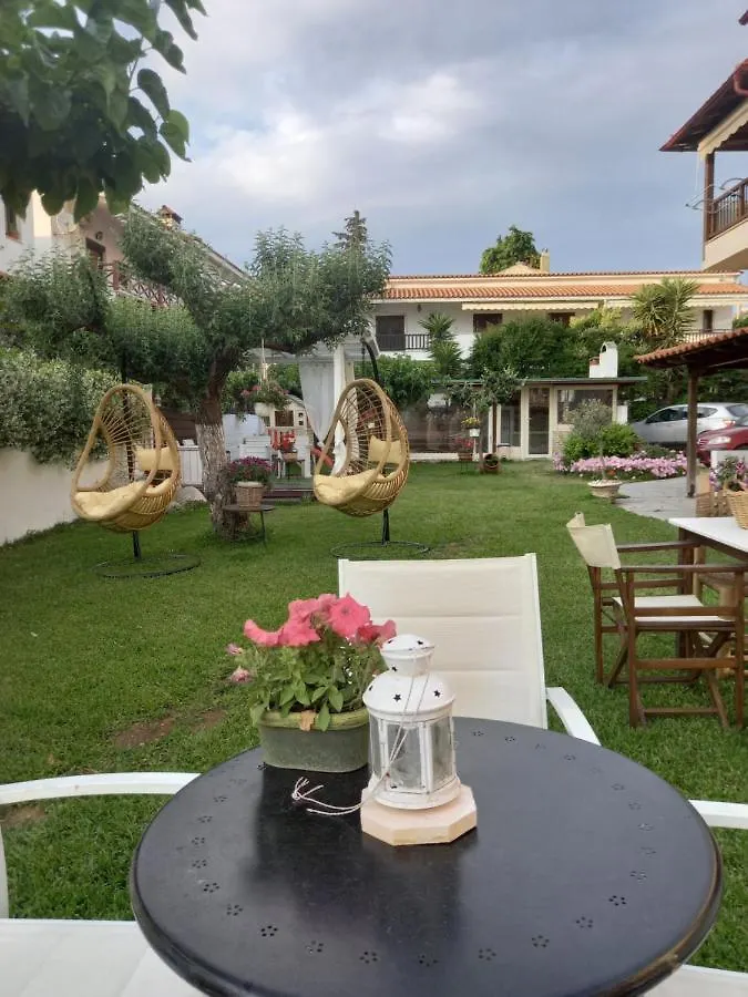 Traditional Arsanas Apartments Nikiti